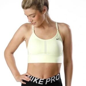 Nike women’s indy longline light support sports bra pastel yellow - small
